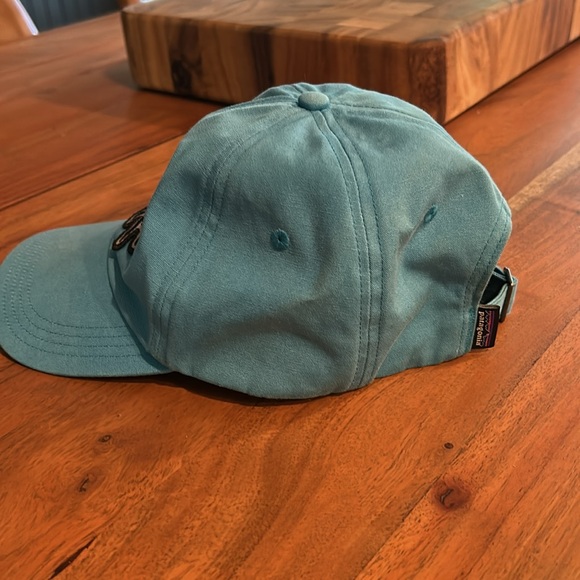 Men’s Patagonia hat - Picture 2 of 3